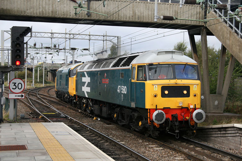 47580 & 37264 at Ryecroft Junction with 0Z37 light engine move to SVR on 06/10/09, Photo by Steven James Allen