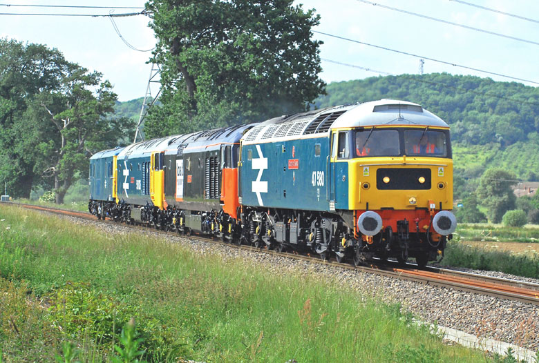 47580 passes Ashchurch with 0V47 10:20 Eastleigh - Long Marston on 04/06/09, Photo by David Weake