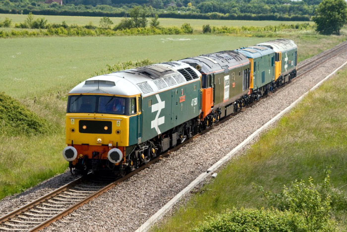 47580 emerges from Rainbow Hil Tunnel Worcester with 50135, 73006 & 50026 on 0M47 11:06 Long Marston - Tyesely on 09/06/09, Photo by Steve Tucker
