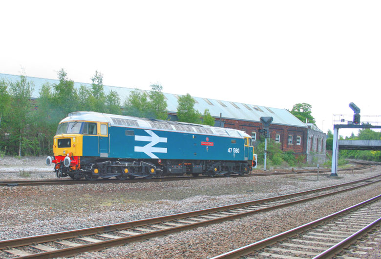 47580 at Newton Abbot Station with 0V47 08:00 Eastleigh - Buckfastleigh on 21/05/09, Photo by Nathan Williamson