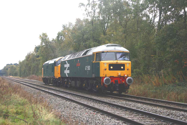 47580 & 37264 pass Streetly Gate with 0Z37 light engine move to SVR on 06/10/09, Photo by Gaz Robinson