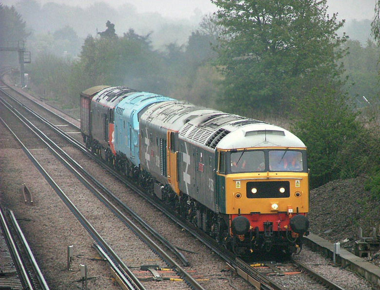 47580 approaches Worting Junction with 6O88 Old Oak Common - Eastleigh on 17/04/09, Photo by Martin Butler