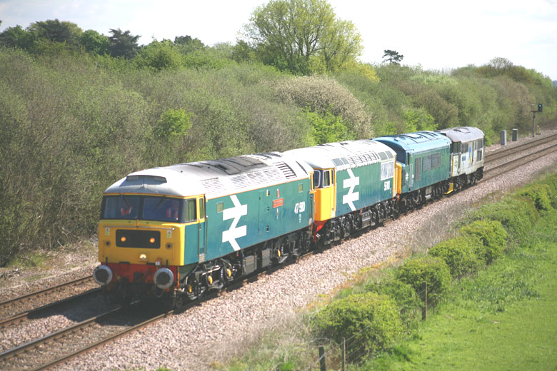 47580 passes through Water Orton with 56101, 45133 & 31271 on 0Z56 04:45 Carnforth-Kidderminster on 04/05/10, Photo by David Mulligan