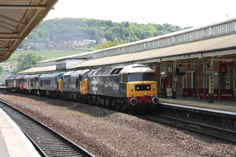 47580 at Barth with 0Z97 08:15 Swanage-Kidderminster with 37254, 45133, 31271 and 50135 on 18/05/10, Photo by Ian Savigar