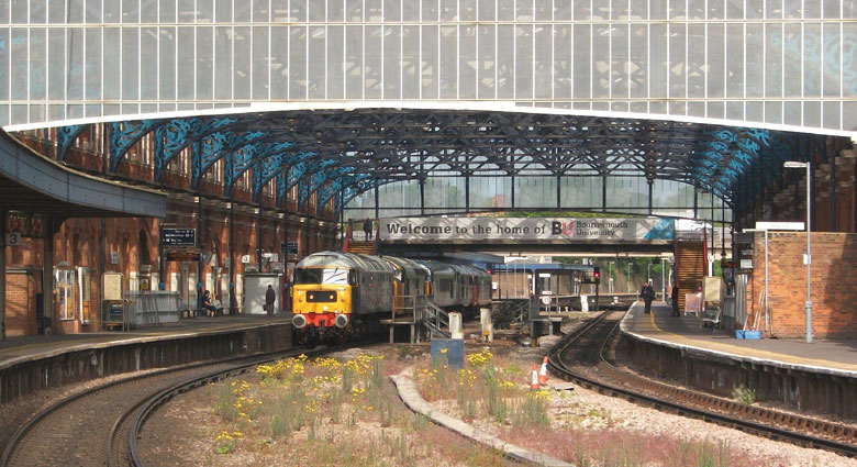 47580 passes through Bournemouth Station with 0Z97 08:15 Swanage-Kidderminster with 37254, 45133, 31271 and 50135 on 18/05/10, Photo by Steve Anstey