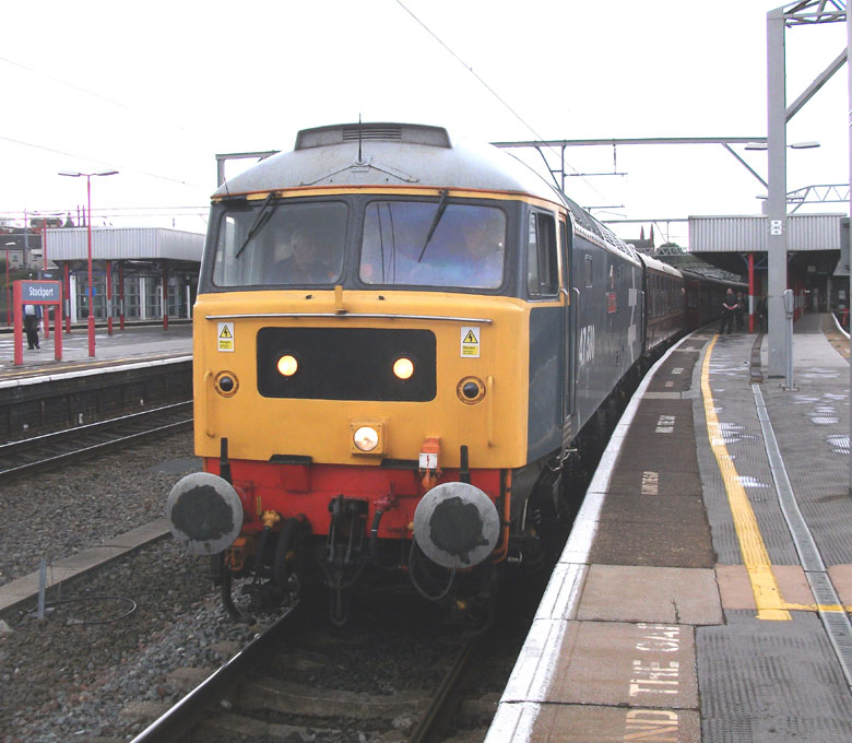 47580 at Stockport with 1Z53 06:32 Leicester-Ravenglass on 17/07/10, Photo by Tim Fenton