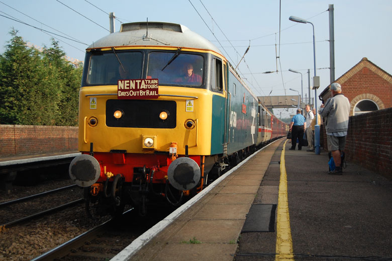 47580 at Stowmarket with 1Z74 05:18 North Walsham-Swanage on 26/06/10, Photo by Nick Scott