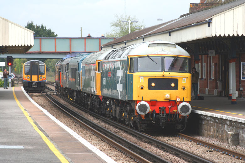 47580 at Wareham with 56101, 45133, 31271, & 50135 with 0Z56 08:30 Kidderminster-Swanage on 05/05/10, Photo by Anna Metcalfe