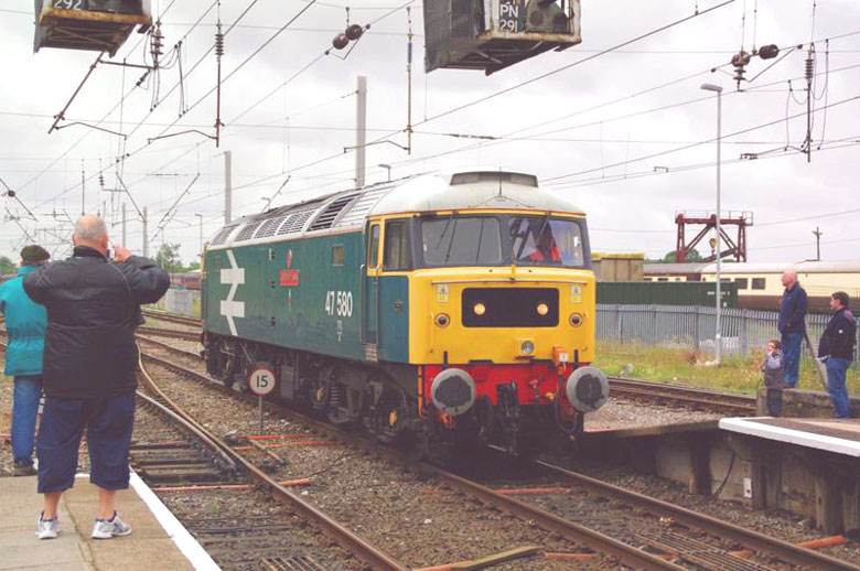 47580 at Carnforth after working 1Z53 from Leicester on 17/07/10, Photo by Keith Sergeant