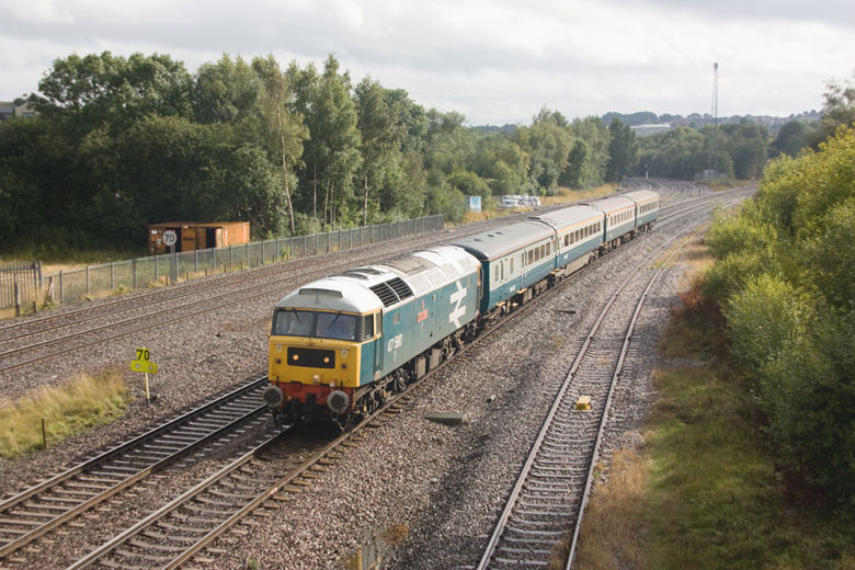 47580 and 47826 at Crewe with 0Z58 from Carnforth L/E on 18/08/10, Photo by Derek Wilson