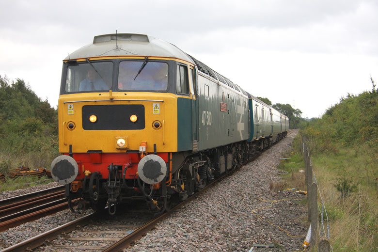 47580 approaches Colwick LC Nottingham with 1Z10 13:50 Sleaford-Derby on 10/09/10, Photo by Gary Schofield