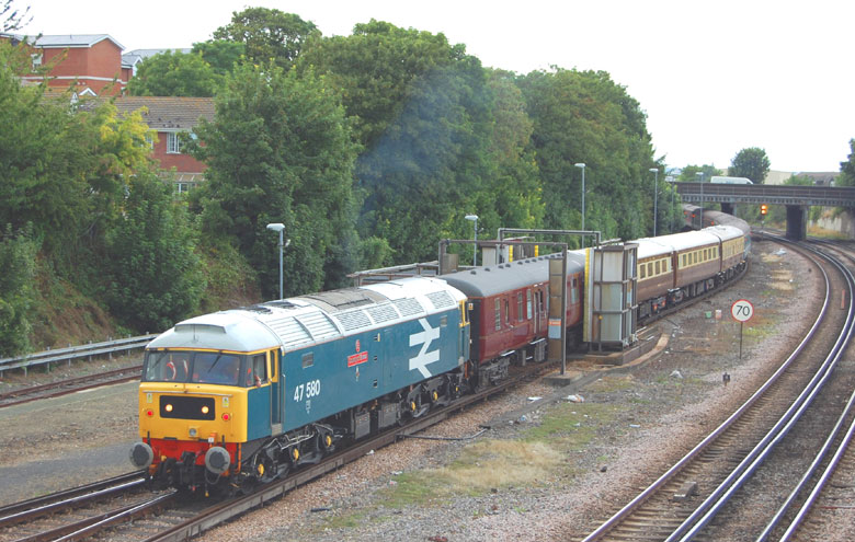 47580 seen here passing through the carriage washer at Eastbourne with the stock off the Statesman charter from Chesterfield on 12/08/10, Photo by Andrew Ward