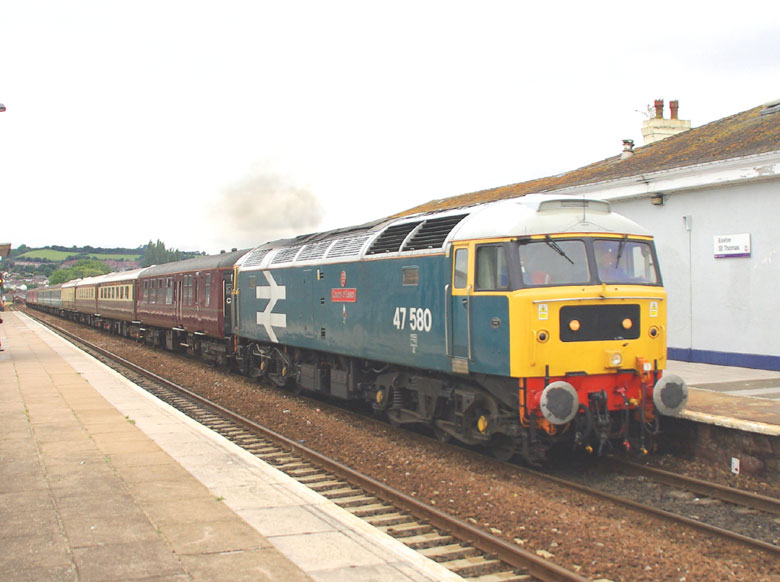 47580 at Kemble with 1Z62 06:20 Shrewsbury-Weymouth on 19/08/10, Photo by Kathy