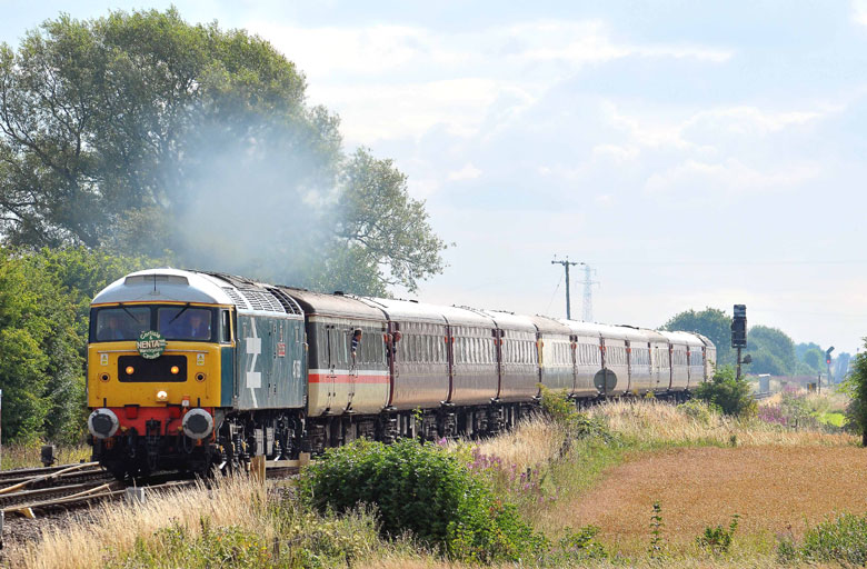 47580 approches Gascoigne Wood Yard with 1Z51 05:05 Norwich-Carlisle on 07/08/10, Photo by Pauline McKenna