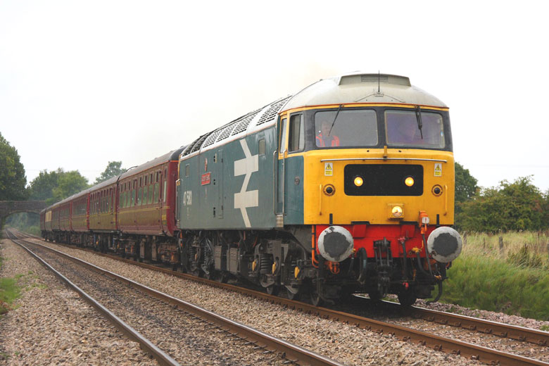 47580 passes Goytre with 5Z19 10:45 Carnforth - Bristol T.M. on 18/09/10, Photo by Jamie Squibbs