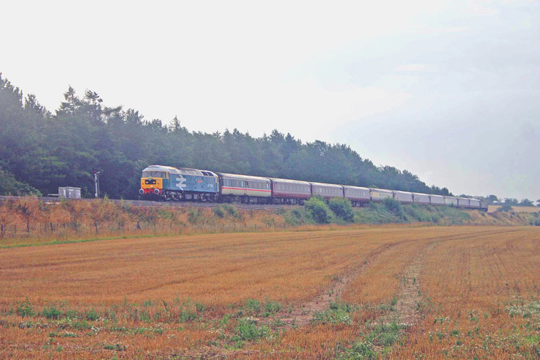 47580 at Kentford with 1Z51 05:05 Norwich-Carlisle on 07/08/10, Photo by Geoff Tibble