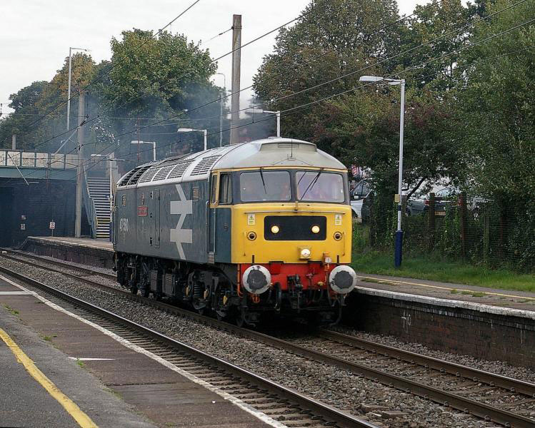47580 passes through Leyland on route to East Lancashire Railway with 0Z37 07:00 Carnforth - Castleton on 22/09/10, Photo by Martin Brown