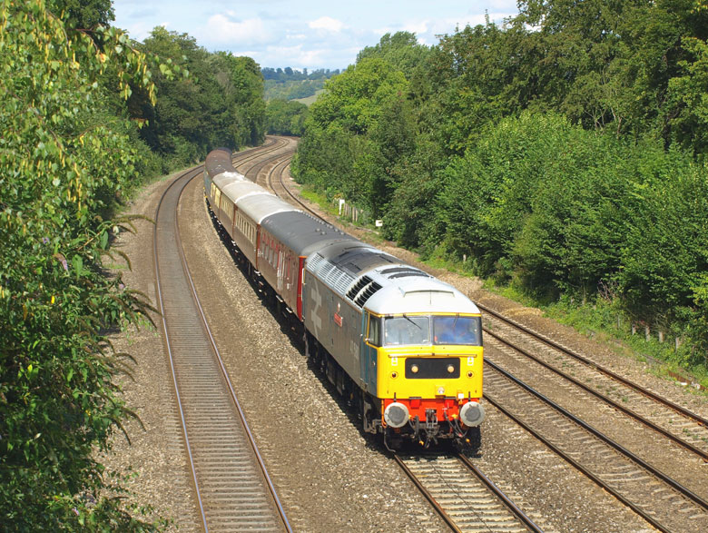 47580 approaches Tilehurst with 1Z62 06:20 Shrewsbury-Weymouth on 19/08/10, Photo by Iain Brownston