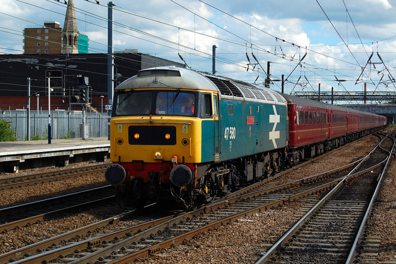 47580 passes through Doncaster with 5Z24 12:29 Norwich - Carnforth ECS on 26/06/11, Photo by John Simpkins