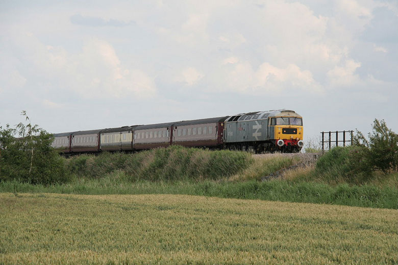 47580 near Ely with 5Z73 13:17 Norwich - Carnforth ECS on 09/07/11, Photo by Kevin Taylor