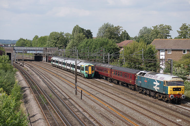 47580 approches South Kenton with 5Z70 08:39 Carnforth - Acton on 15/07/11, Photo by Fred Ellis