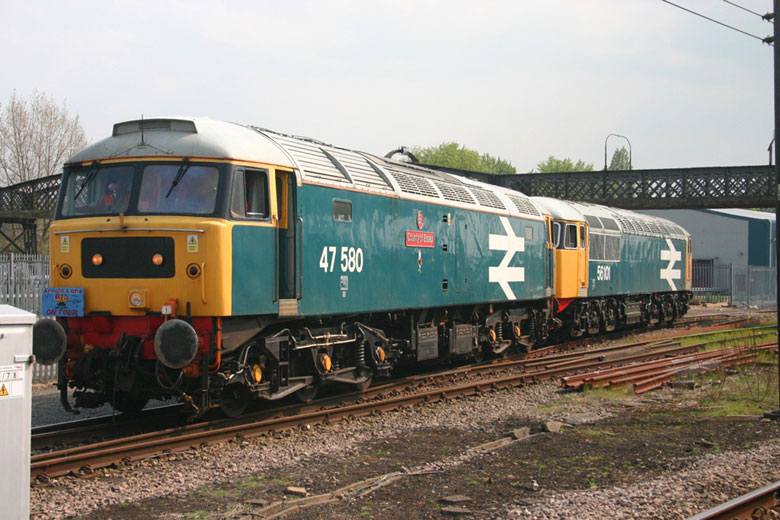 47580 departs Welwyn up sidings with 56101 on 0Z56 10:30 Dereham - Barrow Hill on 20/04/11, Photo by James Mansell