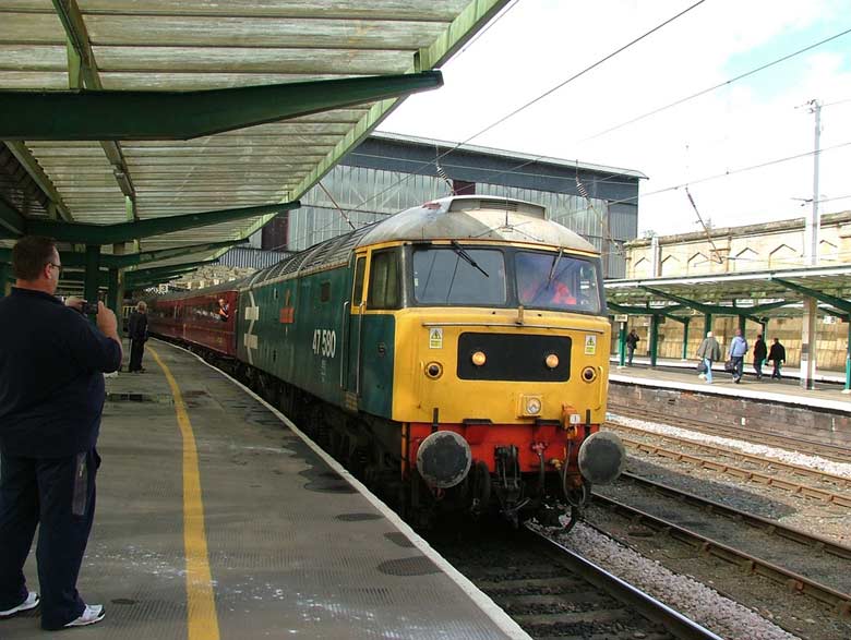 47580 at Carlisle before working 1Z85 back to Norwich on 17/09/11, Photo by Thomas WIlson
