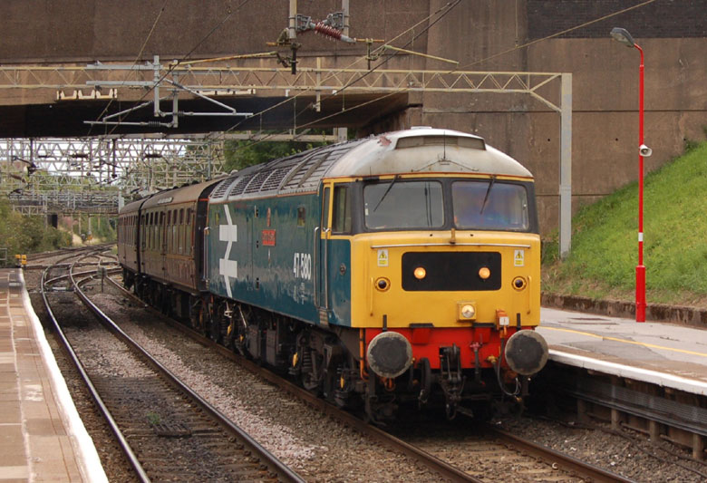47580 enters Coventry Station from the old engineers sidings with 5Z45 13:52 Coventry - Carnforth ECS on 14/08/11, Photo by Joseph Patterson