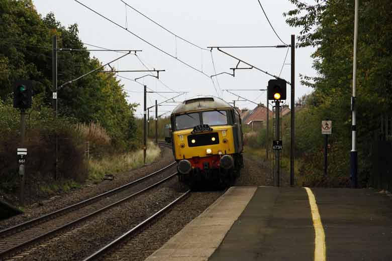 47580 aproches Cramlington with 1Z21 06:10 Linlitgow - Buxton on 08/10/11, Photo by Steven Hedley