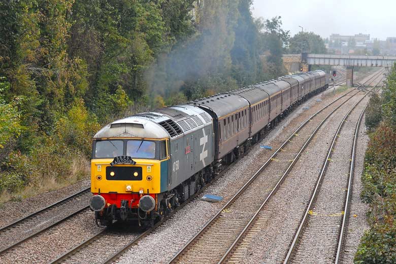 47580 approches Hexthorpe Jn. with 1Z21 06:10 Linlitgow - Buxton on 08/10/11, Photo by Alan Padley