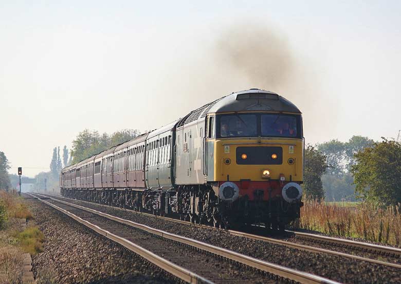 47580 passes Little Fleton with 1Z22 07:24 Skegness - Scarborough on 28/09/11, Photo by Jonathan Dye