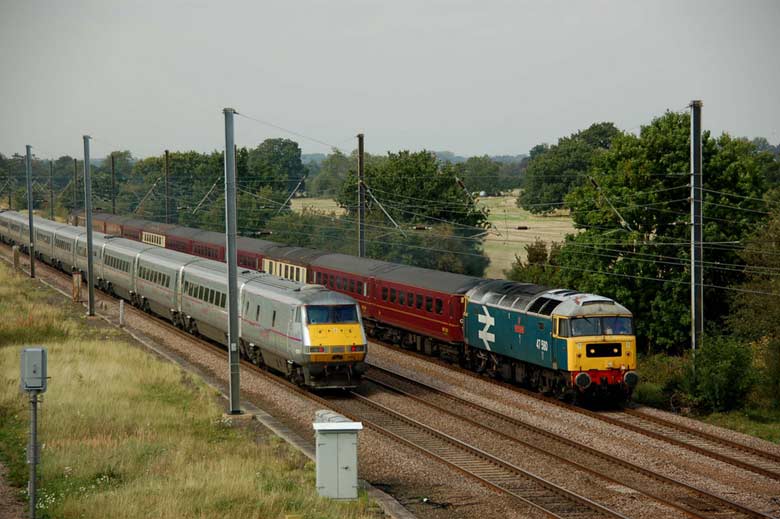 47580 on the up slow at Marholm with 5Z84 08:25 Carnforth - Norwich ECS on 16/09/11, Photo by Harry Hudson