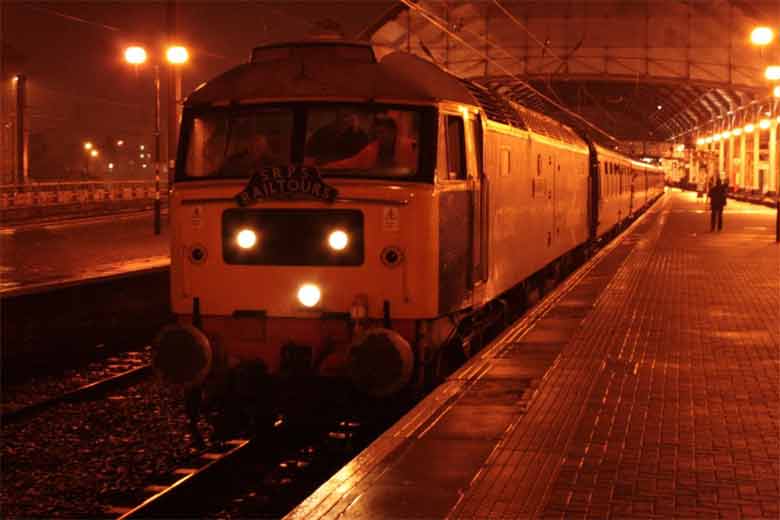 47580 awaits the tip before departing Newcastle with 1Z22 16:42 Buxton - Linlitgow on 08/10/11, Photo by Andrew Dutton