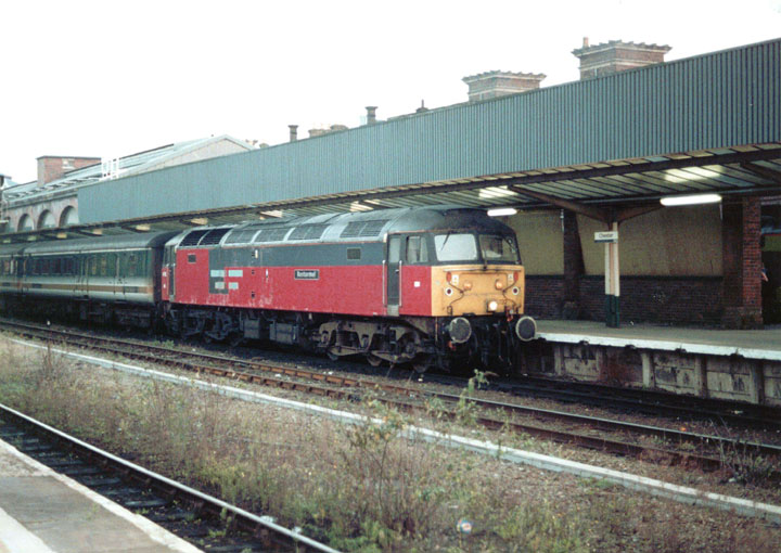 47732 at Chester with 1D45 17:19 Manchester P. - Bangor on 01/10/03, Photo by Stuart Daniels
