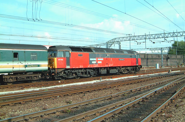 47732 departs Crewe with Holyhead - Birmingham on 15/08/03, Photo by Robert Green