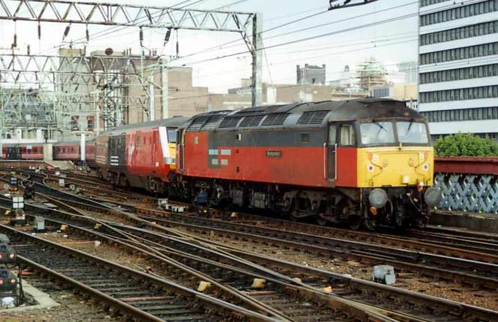 47732 departs Glasgow C. with 1M35 12:26 to Euston via the G. & S.W. on 01/10/00, Photo by Steve Thorpe