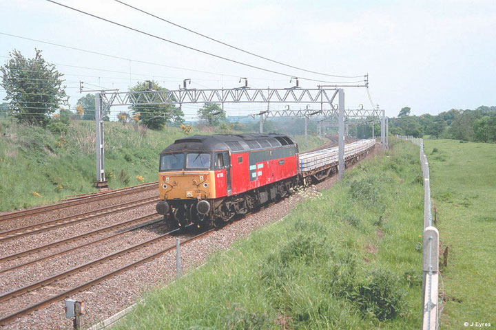 47732 passes Moreton-on-Lugg with 1Z90 18:00 Cardiff C. - Preston Rugby special, Date 31/05/01, Photo by John Eyres