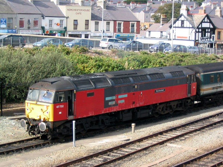 47732 at Holyhead on 27/09/03, Photo by Rowan Crawshaw